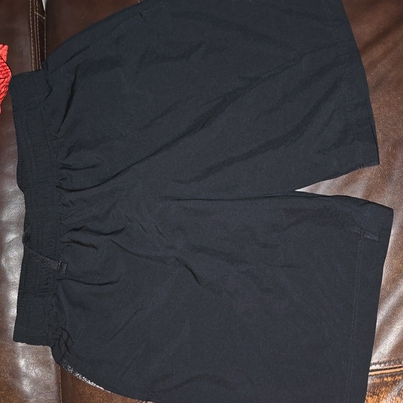 Short s - Picture 1 of 2